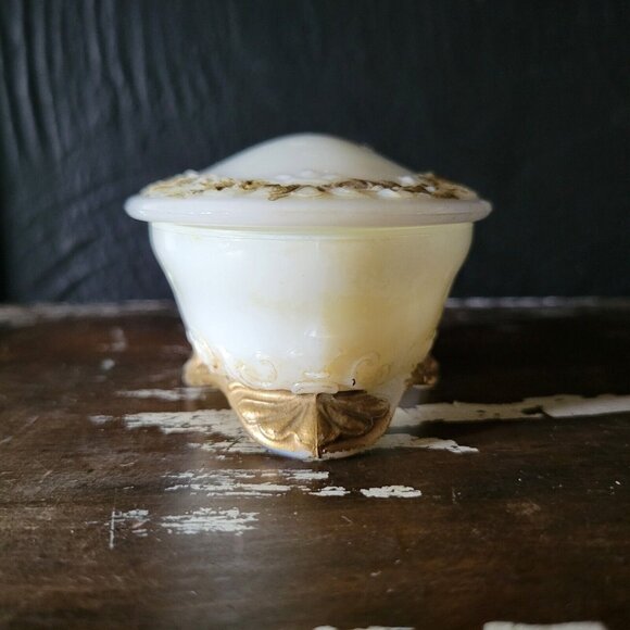 Antique Milk Glass Dresser Vanity Box With Embossed Gold Detailing - Small Hairp - Picture 3 of 9